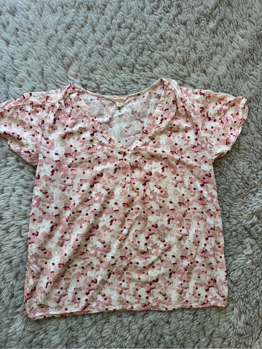 Caslon from Nordstrom 100% Rayon Women’s pink/ white short sleeve blouse Size M
